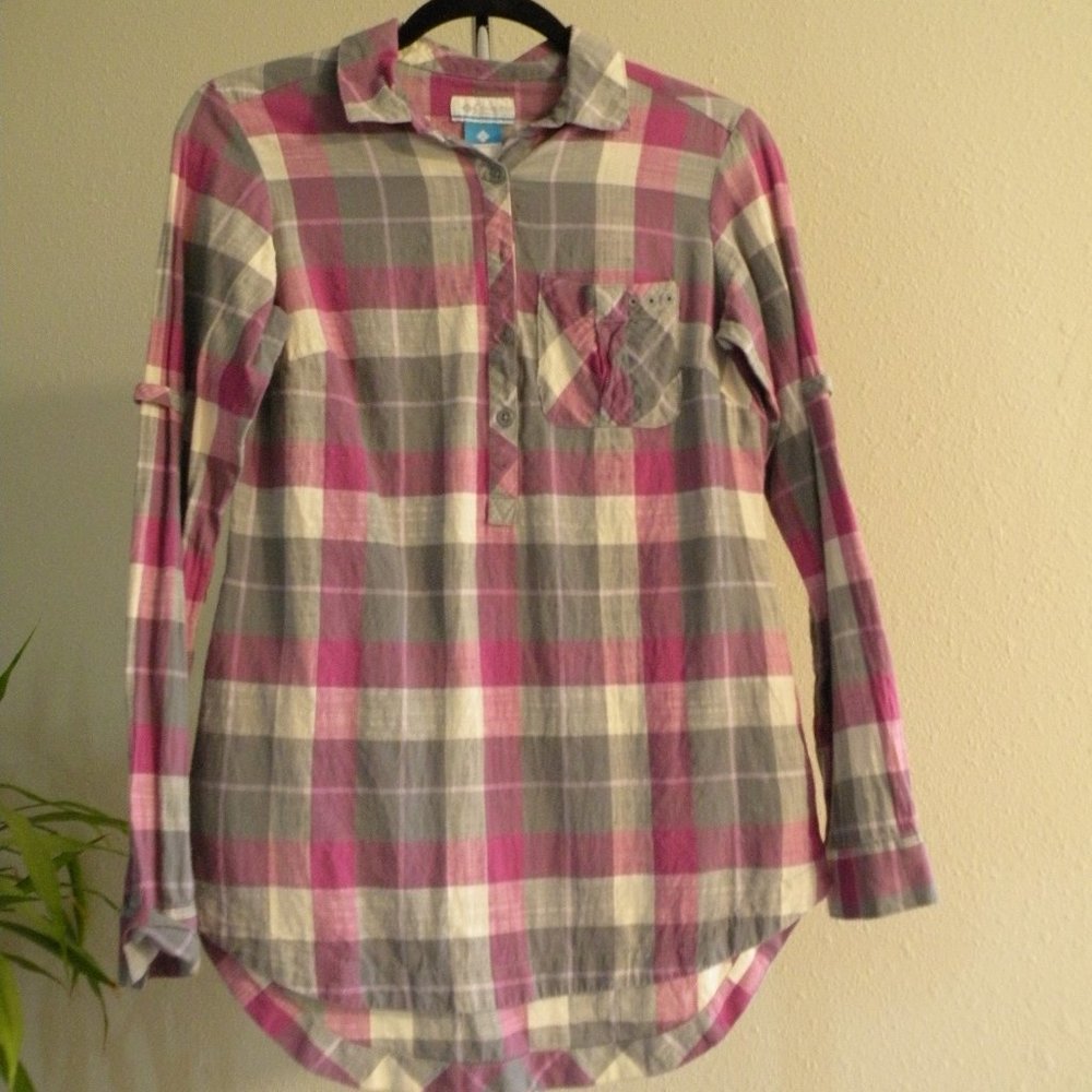 Columbia Sport pull over top XS